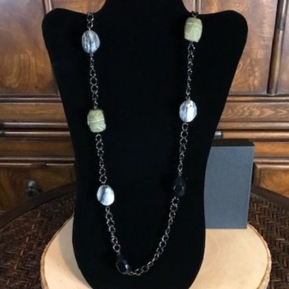 Vintage Jones New York Magnifique Station Stone Necklace